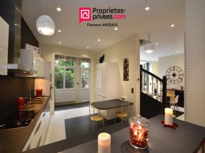 Acheter Maison 366 m2 Saint-quentin