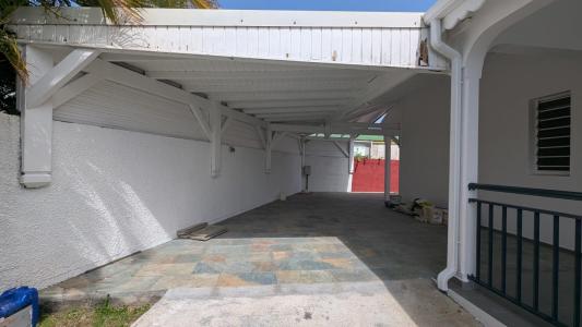 Louer Maison 95 m2 Baie-mahault