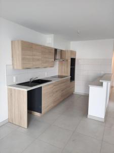 For rent Revel 4 rooms 111 m2 Haute garonne (31250) photo 0