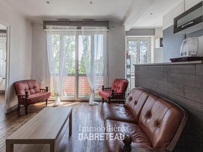 For rent Lyon-8eme-arrondissement 3 rooms 61 m2 Rhone (69008) photo 0