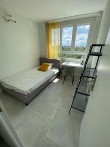 For rent Bron 5 rooms 69 m2 Rhone (69500) photo 0