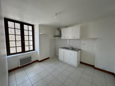 Louer Appartement 47 m2 Sens-de-bretagne