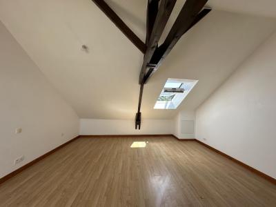 Louer Appartement Sens-de-bretagne 480 euros