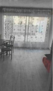 Annonce Location Appartement Paris-18eme-arrondissement 75