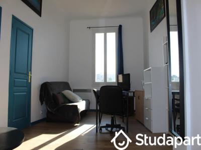 For rent Marseille-7eme-arrondissement 1 room 37 m2 Bouches du Rhone (13007) photo 0