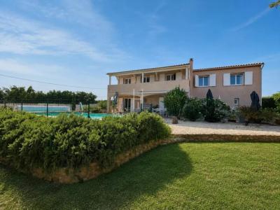For sale Aureille 7 rooms 155 m2 Bouches du Rhone (13930) photo 2