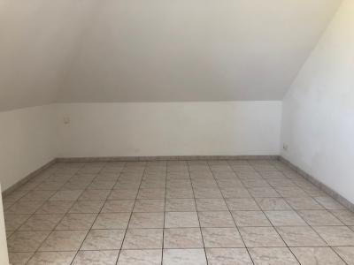 Louer Appartement 68 m2 Saint-gilles-les-bains