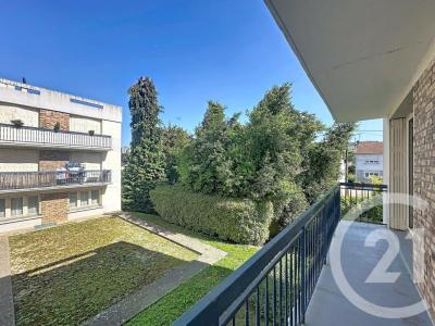 For rent Villejuif 2 rooms 45 m2 Val de Marne (94800) photo 0
