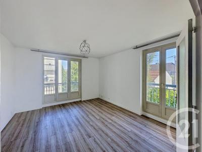 For rent Villejuif 2 rooms 45 m2 Val de Marne (94800) photo 2