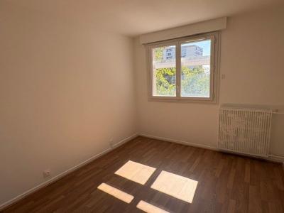 Louer Appartement Caluire-et-cuire 1375 euros