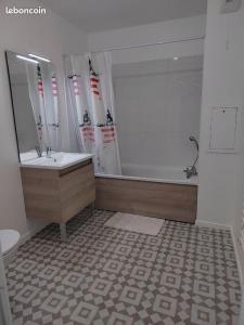 For rent Corbeil-essonnes 2 rooms 45 m2 Essonne (91100) photo 2