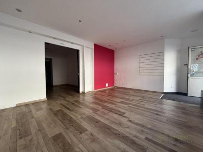 Louer Local commercial 75 m2 Cambrai