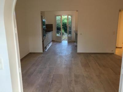 Louer Maison Mandelieu-la-napoule 2400 euros