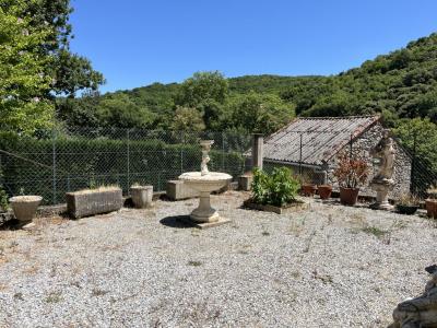 For sale 6 rooms 144 m2 Herault (34220) photo 3