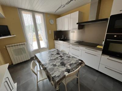 For sale 6 rooms 144 m2 Herault (34220) photo 4
