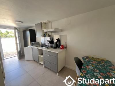 Louer Appartement 28 m2 Arles