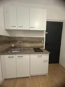 For sale Aubenas 1 room 20 m2 Ardeche (07200) photo 0