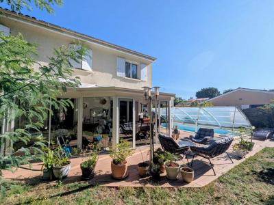 For sale Merignac 7 rooms 157 m2 Gironde (33700) photo 2