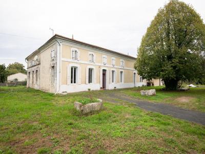 For sale Plassac 7 rooms 224 m2 Charente maritime (17240) photo 0
