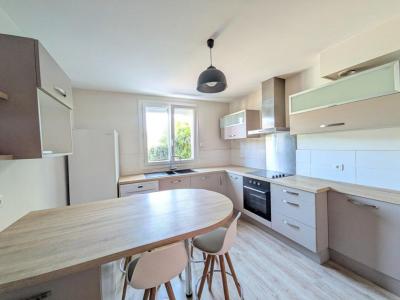 For sale Auray 6 rooms 113 m2 Morbihan (56400) photo 3