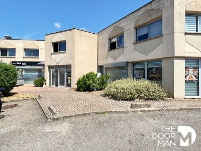 For rent Coignieres 2 rooms 49 m2 Yvelines (78310) photo 0