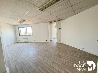 For rent Coignieres 2 rooms 49 m2 Yvelines (78310) photo 1