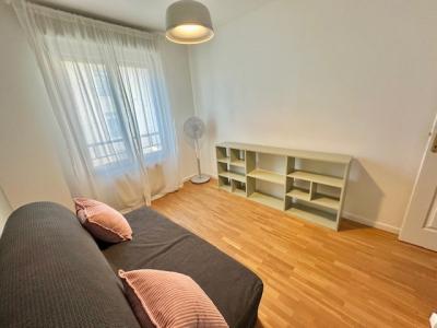 Louer Appartement Lyon-6eme-arrondissement 1335 euros