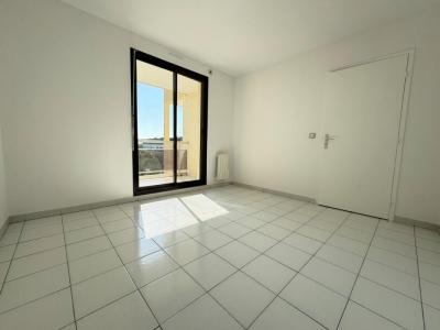 For rent Saint-laurent-du-var 2 rooms 53 m2 Alpes Maritimes (06700) photo 3