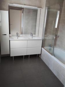 For rent Replonges 3 rooms 73 m2 Ain (01620) photo 4