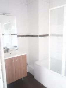 For rent Elancourt 3 rooms 70 m2 Yvelines (78990) photo 4