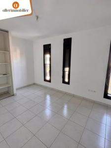 Louer Appartement 66 m2 Saint-pierre