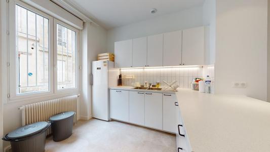 Louer Appartement 229 m2 Bordeaux