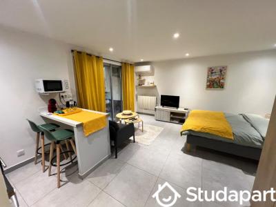 Louer Appartement Antibes 790 euros
