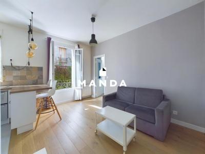 For sale Montreuil 2 rooms 31 m2 Seine saint denis (93100) photo 2