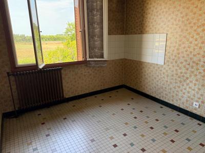 For sale Saint-marcel 5 rooms 76 m2 Saone et loire (71380) photo 2