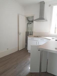 For rent Paris-17eme-arrondissement 2 rooms 23 m2 Paris (75017) photo 4