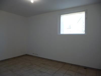 Louer Appartement Ennery 793 euros
