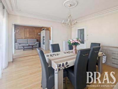 For sale Vannes 4 rooms 75 m2 Morbihan (56000) photo 2
