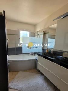 For sale Saint-savournin 6 rooms 113 m2 Bouches du Rhone (13119) photo 4
