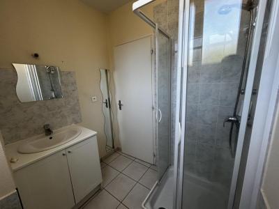 For rent Creusot 2 rooms 38 m2 Saone et loire (71200) photo 2
