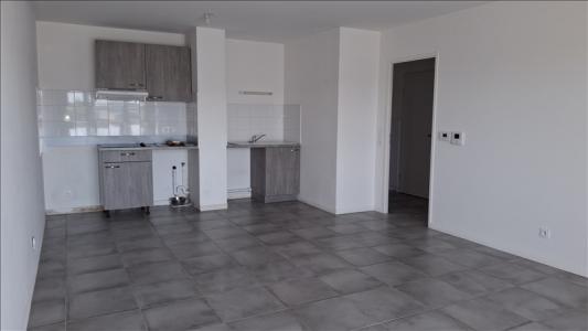For rent Bruges 4 rooms 85 m2 Gironde (33520) photo 2