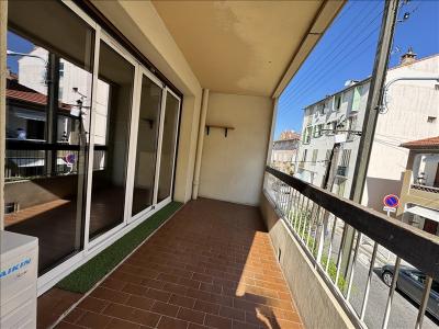 For rent Toulon 3 rooms 68 m2 Var (83200) photo 2