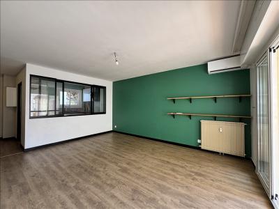 For rent Toulon 3 rooms 68 m2 Var (83200) photo 3