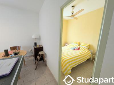 Louer Appartement 28 m2 Marseille-5eme-arrondissement