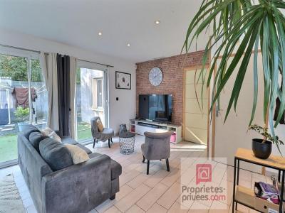 For sale Tonnay-charente 6 rooms 138 m2 Charente maritime (17430) photo 0