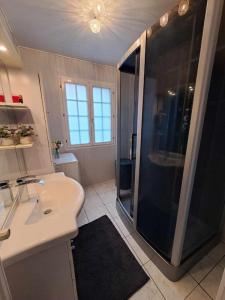 For sale Condren 4 rooms 80 m2 Aisne (02700) photo 4