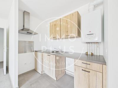 For sale Annecy 3 rooms 65 m2 Haute savoie (74000) photo 3