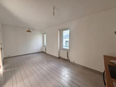 For rent Saint-brieuc 2 rooms 38 m2 Cotes d'armor (22000) photo 2