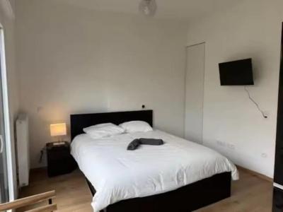 For rent Malakoff 1 room 26 m2 Hauts de Seine (92240) photo 1