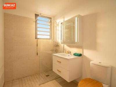 Acheter Appartement Saint-pierre 313900 euros